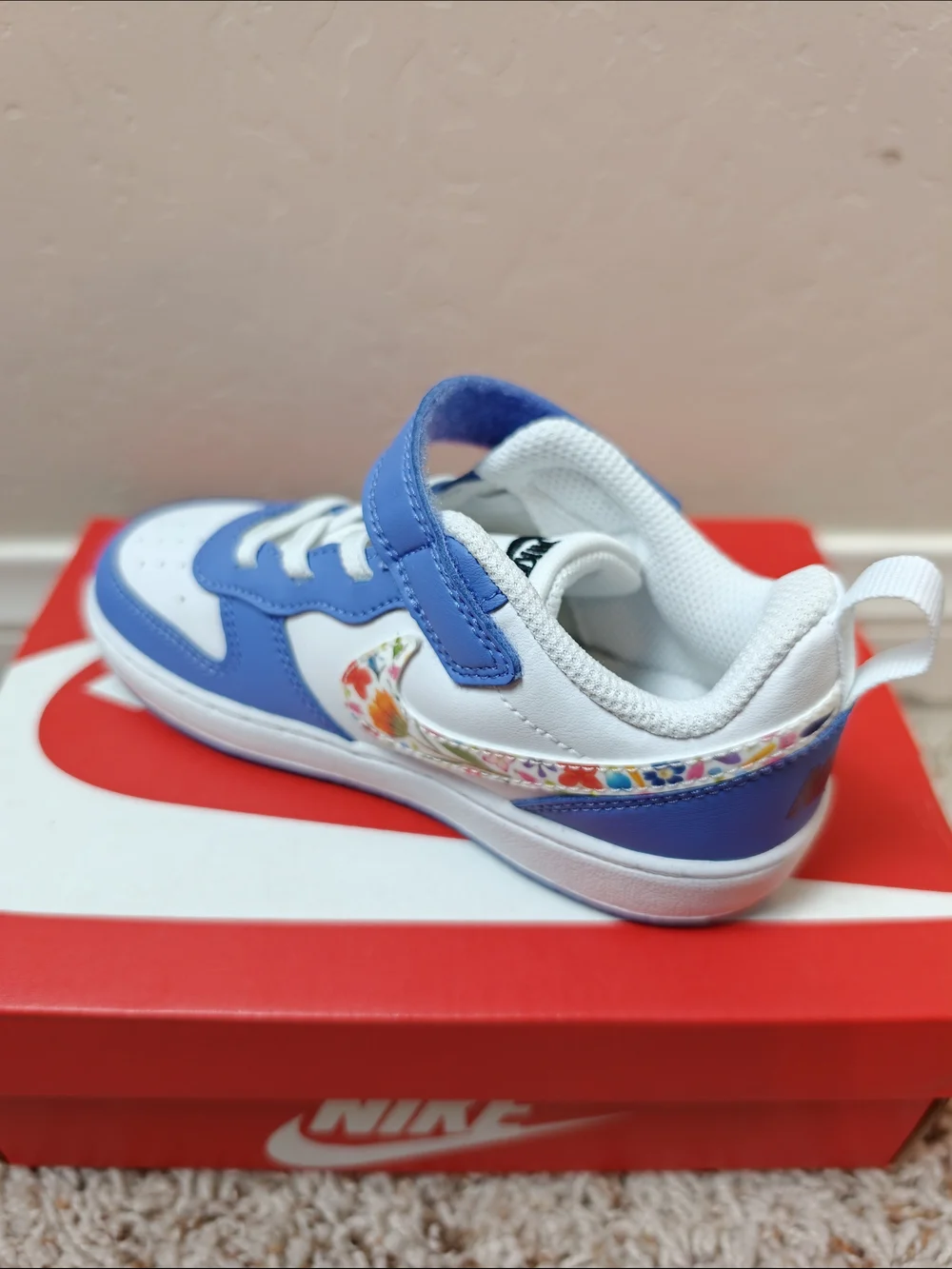 Nike White & Light Purple W/ Floral Swoosh Kids Sneakers Court Borough Low FL